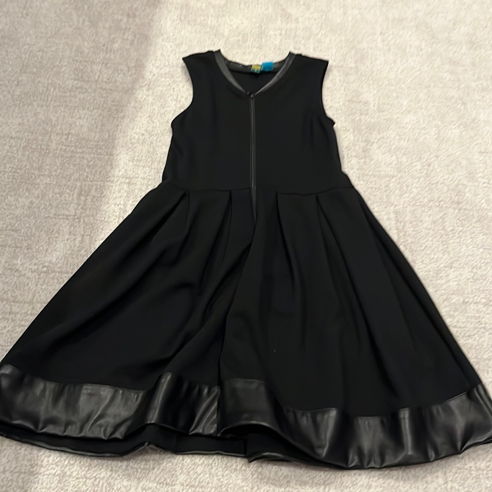 CUTE AND VELVET DRESS FOR GIRLS!! PLS OFFER BEFORE BUYING!!